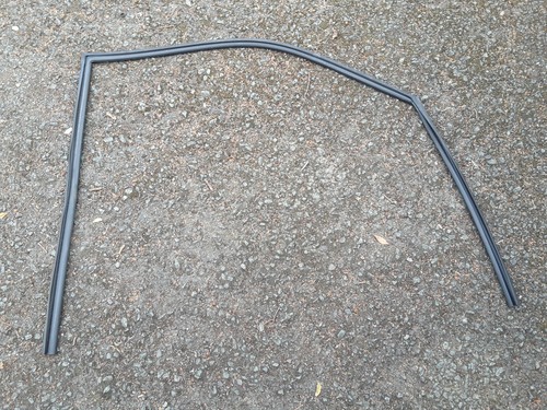 Honda civic door window seal - honda,
